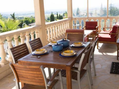 Charming Villa With Private Pool Near Lake In Oupia