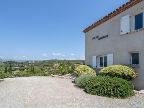 Lovely Villa In Oupia With Private Swimming Pool
