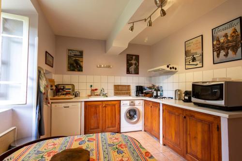 Plaigne Villa Sleeps 8 Wifi