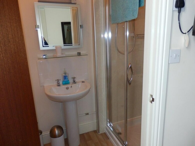 Hostal Admiral Blake Guesthouse