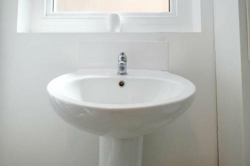 Apartamento Allocated Parking, Light & Bright Apt. With Garden