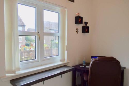 Apartamento 3 Bedroom House With Parking Sleeps 5