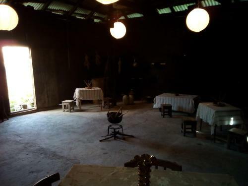 Albergue Kinchkha Wood House