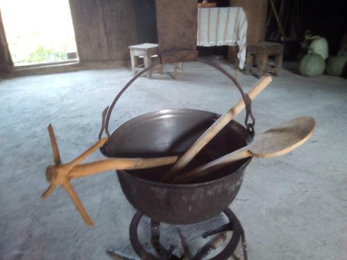 Albergue Kinchkha Wood House