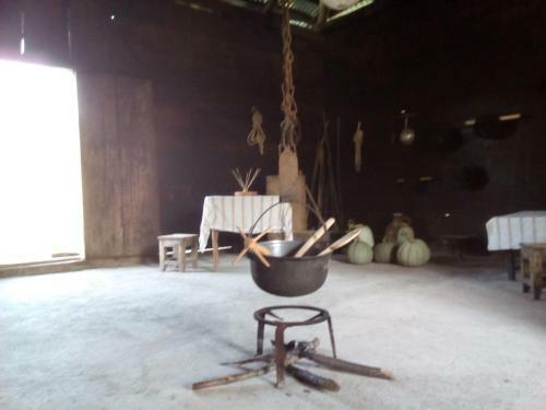 Albergue Kinchkha Wood House