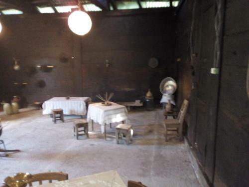 Albergue Kinchkha Wood House