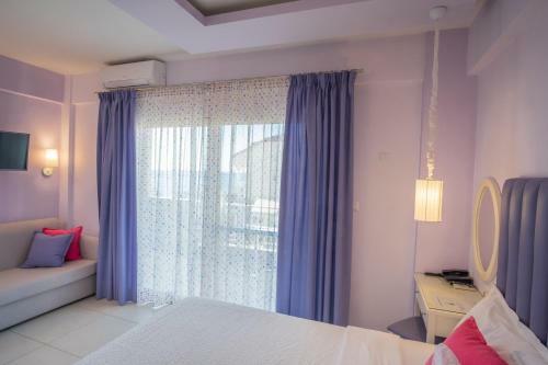 Hotel Whitesands Beach Resort