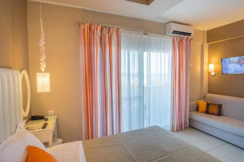 Hotel Whitesands Beach Resort
