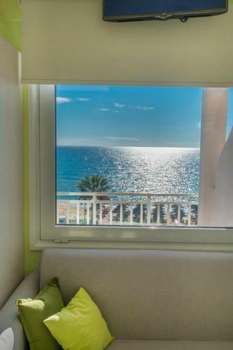 Hotel Whitesands Beach Resort