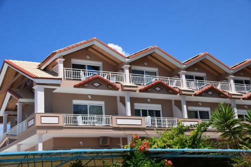 Hotel Whitesands Beach Resort