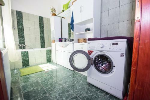 Hostal Vadmacska Vad�sz �s Vend�gh�z