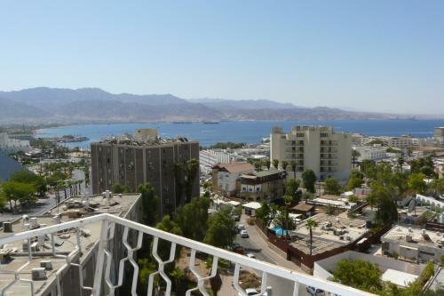 Tzofit Street Beach View Apartments