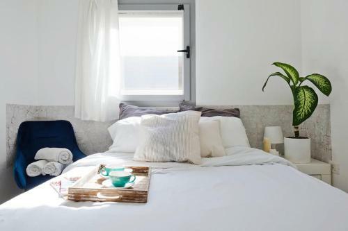 Central Apartment By The Sea