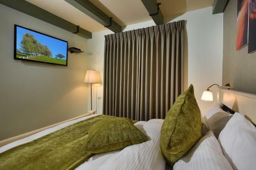 Lodge Out Of Africa Resort