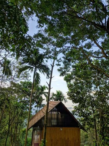 The Hillock Resorts- Quiet By The Mountains