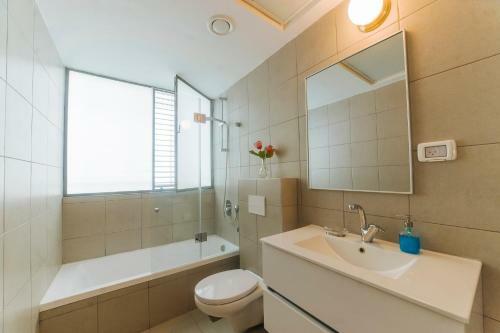 Nachlat Binyamin Bauhaus Luxury Apartments