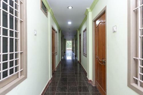Hotel Sri Karuna Residency