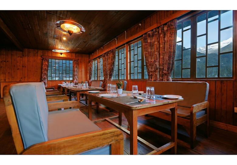 Hotel Summit Alpine Resort