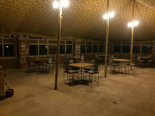 Hotel Golden Dune Camp