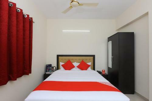 Hotel Oyo 13917 Daniel's Silver Oak Serviced Apartments