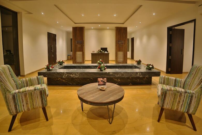 Hotel Jaisamand Island Resort