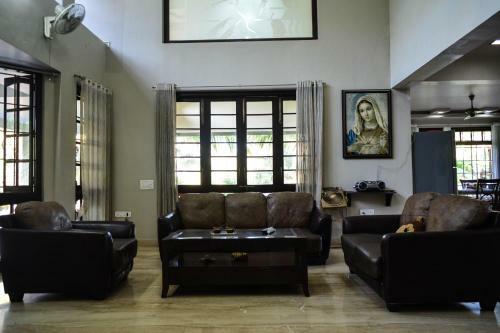 Luxury Villa With A Private Landscaped Garden