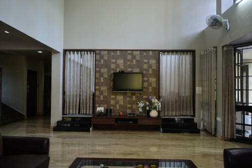 Luxury Villa With A Private Landscaped Garden