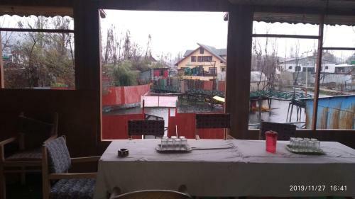 Hostal New Heaven Canal