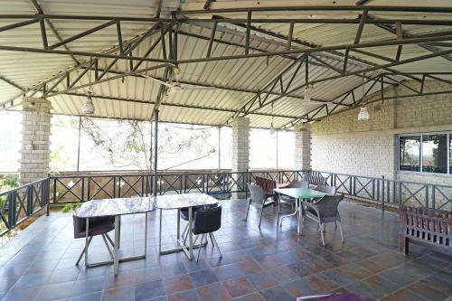 Hotel Oyo 29996 Samriddhi Highway Inn