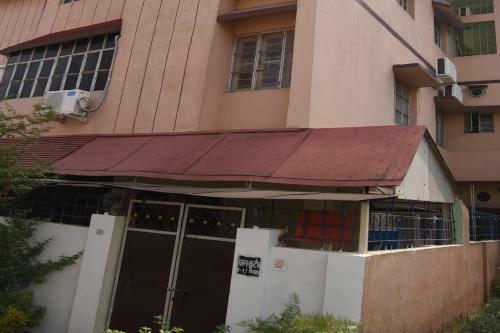 Oyo 15684 Hotel Vibrant Inn