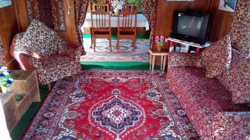 Hotel Houseboat Shagoo Palace
