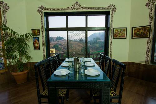 Hotel Lake Alpi Kumbhalgarh