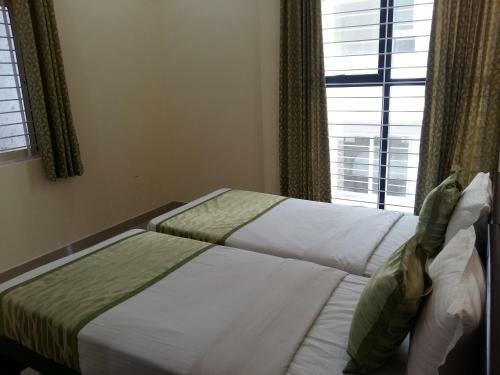 Hotel Suvarna Compact