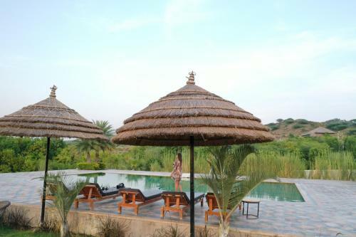 Hotel Sinny's Leopard Camp & Resort