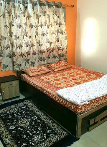Om Guru Krupa Holiday Home