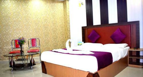 Hotel Double Bedded Room With A Single Cart Bed