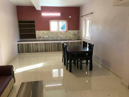 Hotel Praba Rooms And Cottages