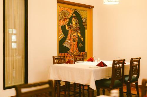 Hotel Mantra Koodam-cgh Earth