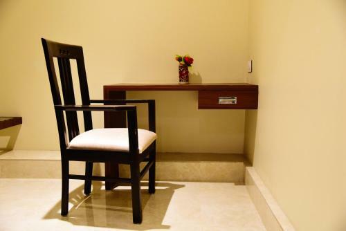 Hotel Awana