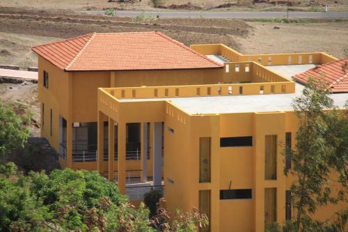 Hotel The Yellow Retreat