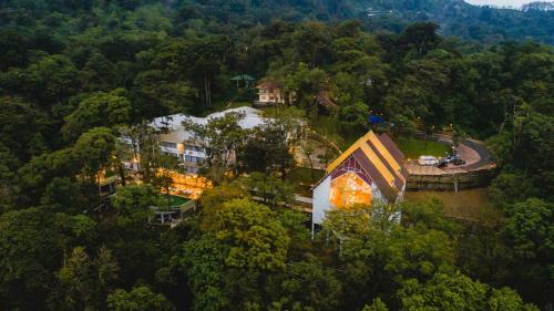 Hotel Elixir Hills Suites Resort And Spa