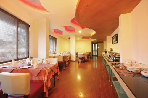 Hotel Park Residency, Kakkanad