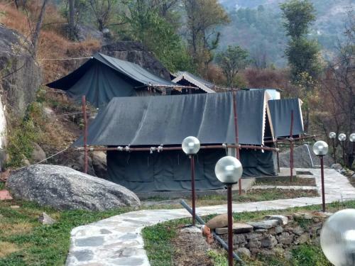 Hotel Holiday Resort River View