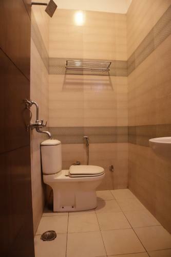 Hostal Hotel Golden Wings