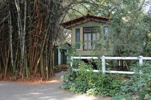 Hostal Sharnga Guest House