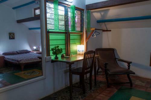 Hostal Sharnga Guest House