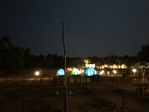 Hotel 5 Mile Beach Resort
