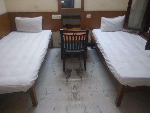 Lodge Hotel Sarvamangalam Inn
