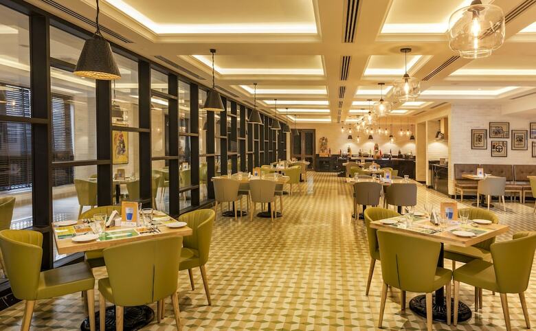 Hotel Lemon Tree Premier City Center Pune