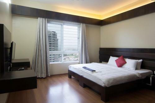 Hostal Amanora Park Town